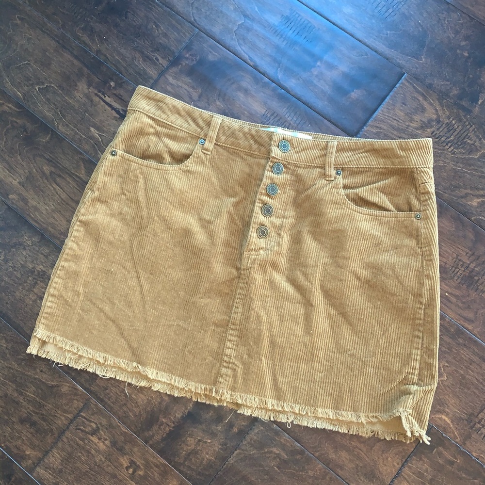 {Indigo Rein}‎ Mustard Yellow Mini Skirt